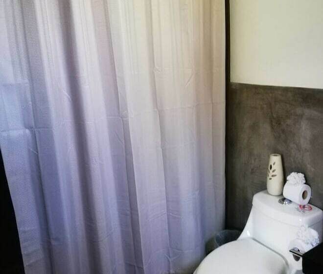 חדר סטנדרט לשלושה עם נוף לגינה, Green Sanctuary