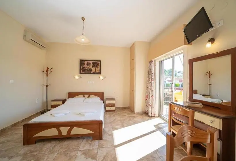 استودیو خانوادگی, Lorenzo House Apartments