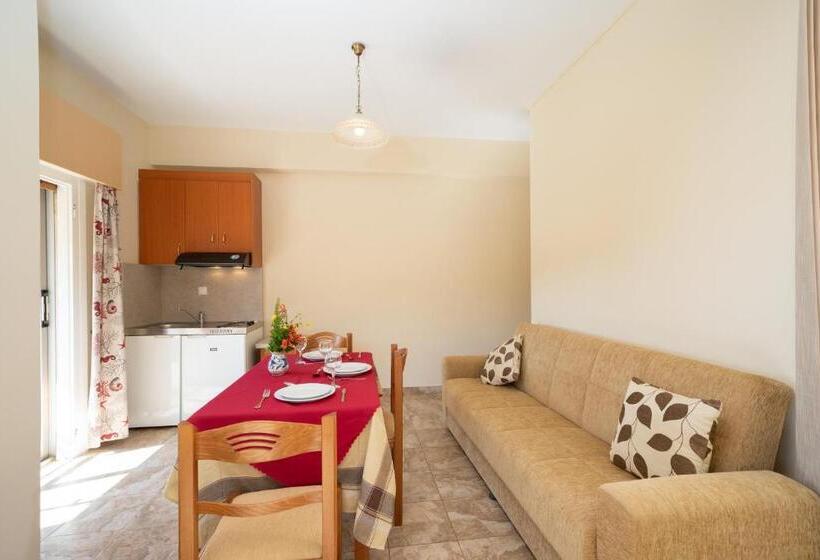 استودیو خانوادگی, Lorenzo House Apartments