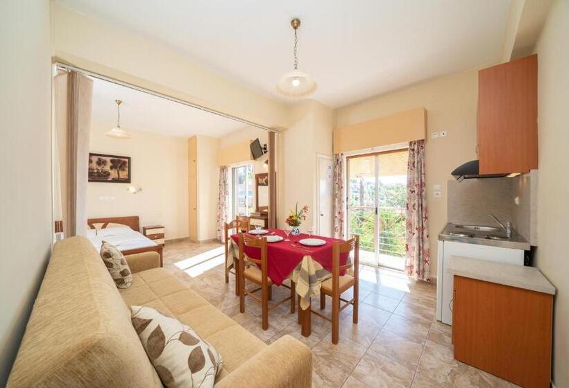 استودیو خانوادگی, Lorenzo House Apartments