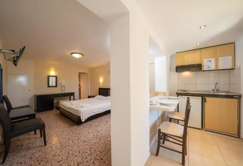 استودیوی استاندارد, Lorenzo House Apartments
