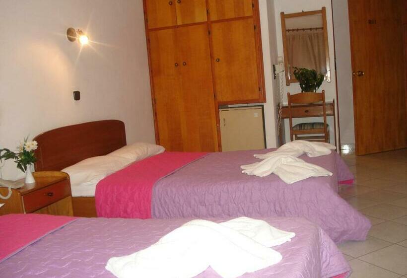 스탠다드 트리플 룸, Oscar Hotel Lefkada