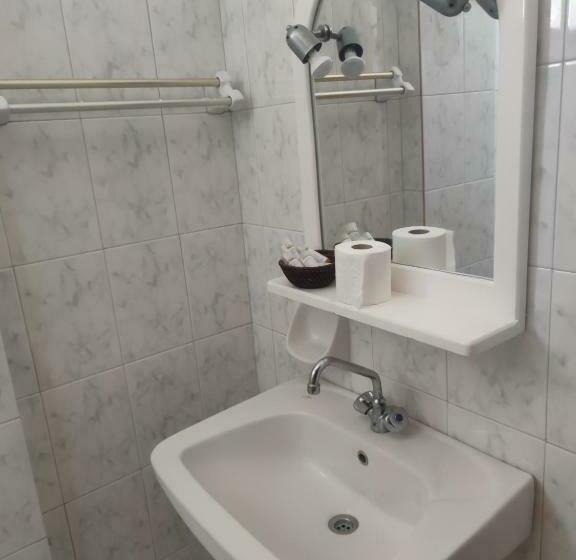 스탠다드 4인용 룸 바다전망, Oscar Hotel Lefkada