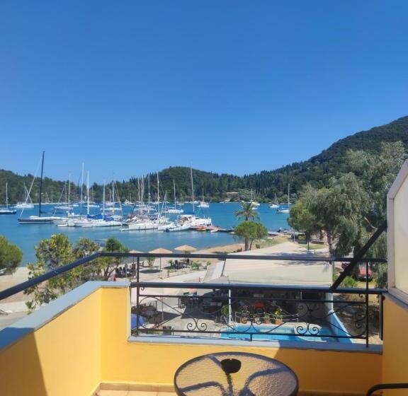 景色の見えるスタンダード４人部屋, Oscar Hotel Lefkada