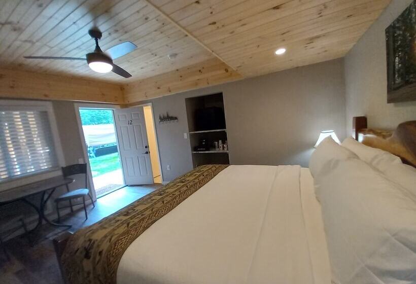 غرفة ديلوكس, The Carter Lodge On The River