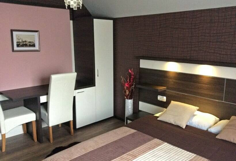 Номер Superior Вид на Сад, Guesthouse Villa Plitvička