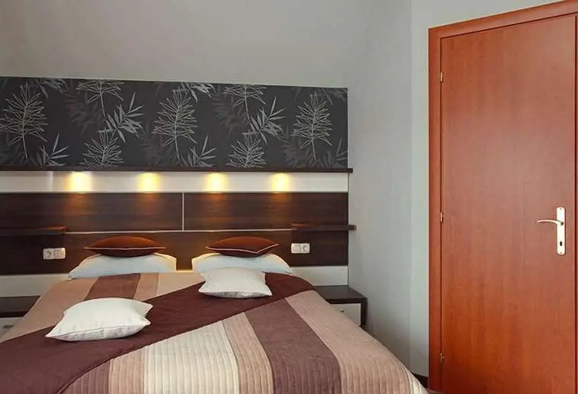 Superior-huone Puutarhanäkymä, Guesthouse Villa Plitvička