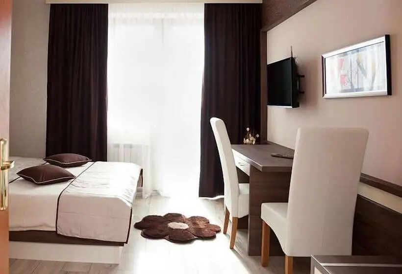 Superior-huone Puutarhanäkymä, Guesthouse Villa Plitvička