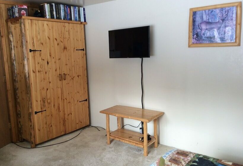 اتاق استاندارد با تخت دو نفره بزرگ, Smoky Bear Ranch Bed & Breakfast & Cabins