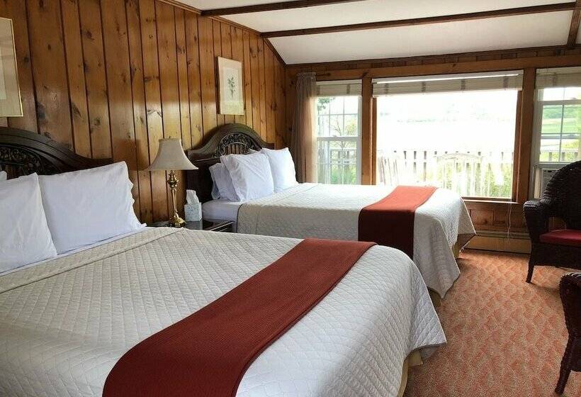 Номер Стандарт 2 Двуспальные Кровати, Spring Garden Inn