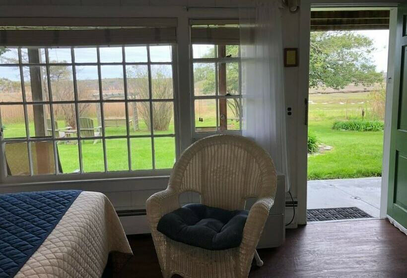 غرفه قياسيه سريرين مزدوجين, Spring Garden Inn