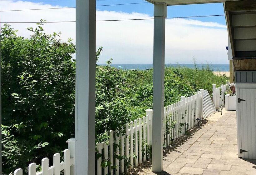 스탠다드 룸 더블 침대 2개, The Ocean View