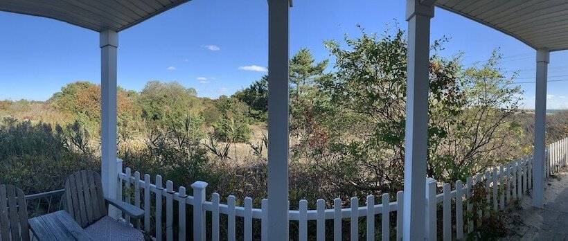 스탠다드 룸 더블 침대 2개, The Ocean View