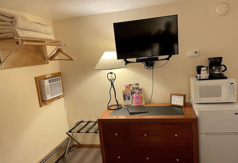 스탠다드 룸 더블 침대 2개, Whitetail Creek Resort