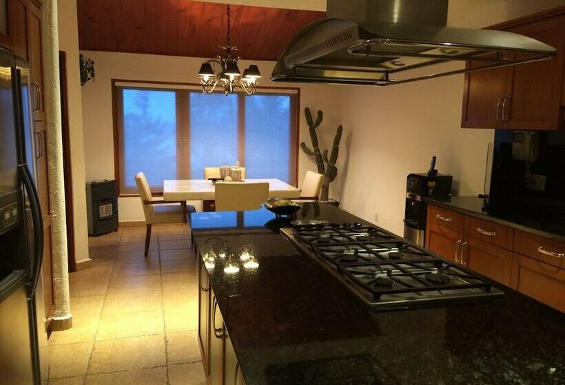 高级客房, Totalkey