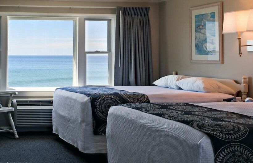 غرفه قياسيه سريرين مزدوجين, The Cutty Sark Motel