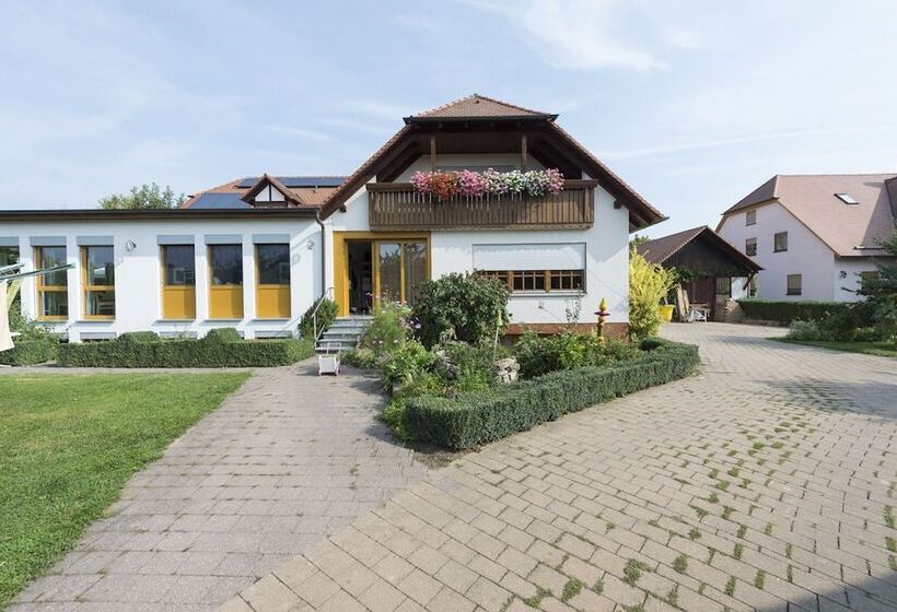 Апартаменты 1 Спальня Вид на Сад, Gasthauspension Hofmann