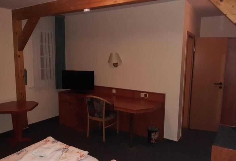 スタンダードルーム, Desperados