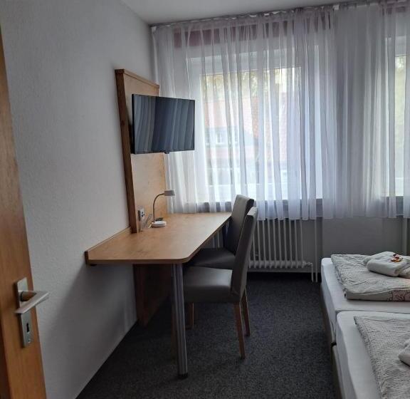 スタンダードルーム, Desperados