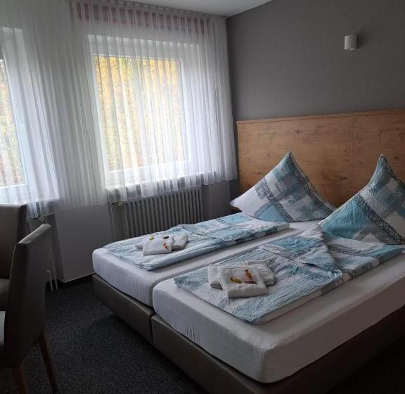 スタンダードルーム, Desperados