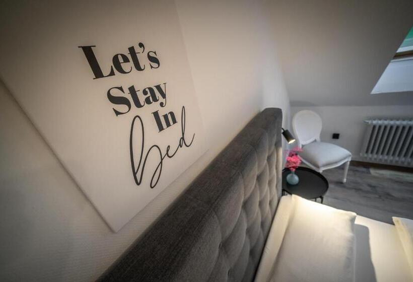 豪华房间, Engel 16