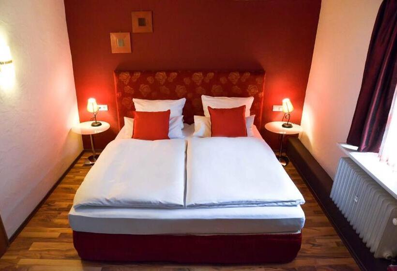 舒适型房间, Engel