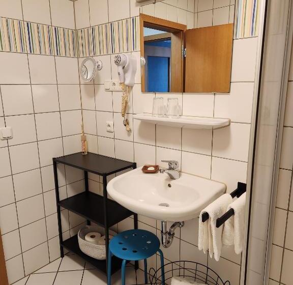 디럭스 스튜디오, Gasthof Zur Post