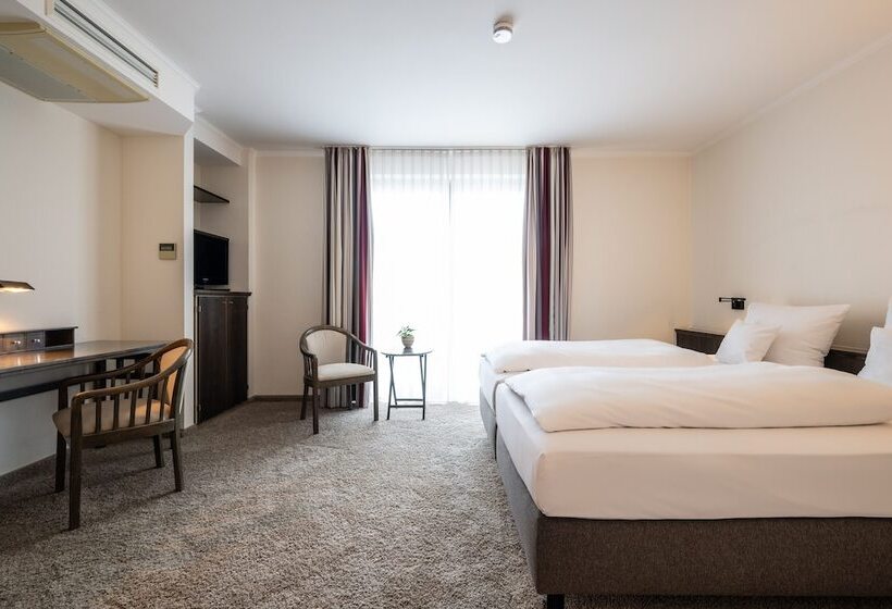 Номер Стандарт, Herzogspark