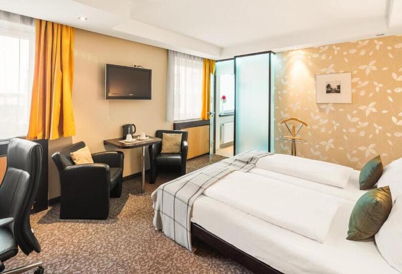 Номер Superior, L'escala