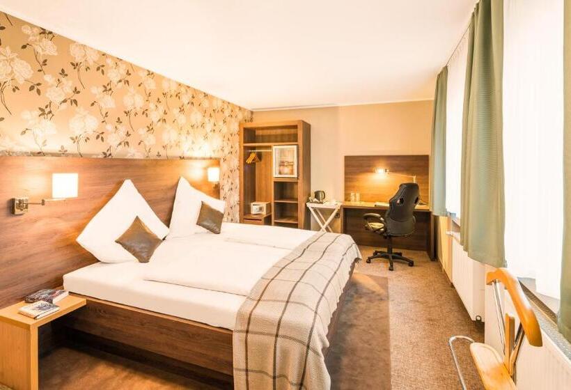 Номер Superior, L'escala