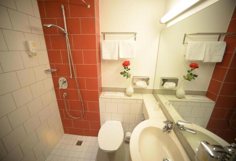 Номер Economy, L'escala