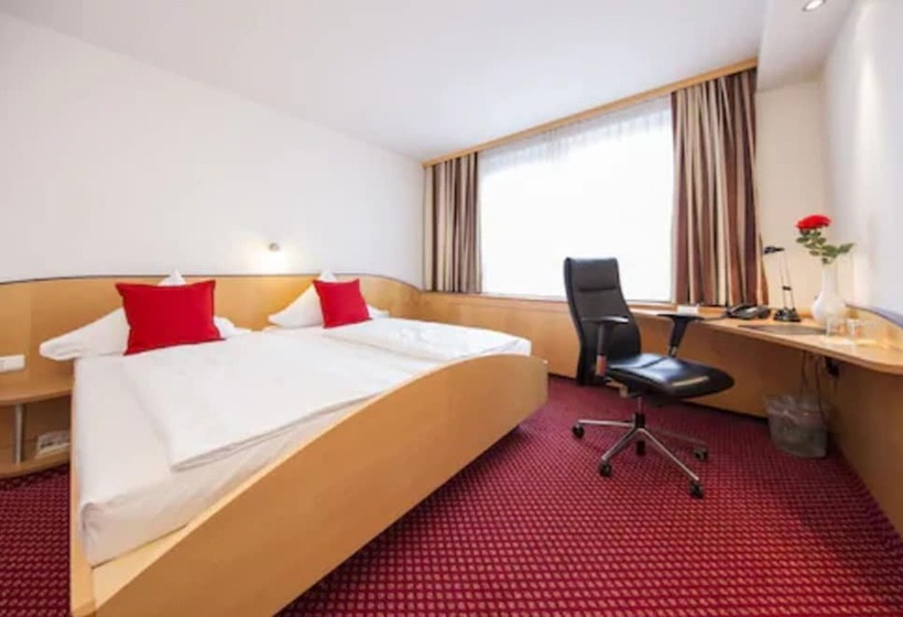 Номер Стандарт, L'escala