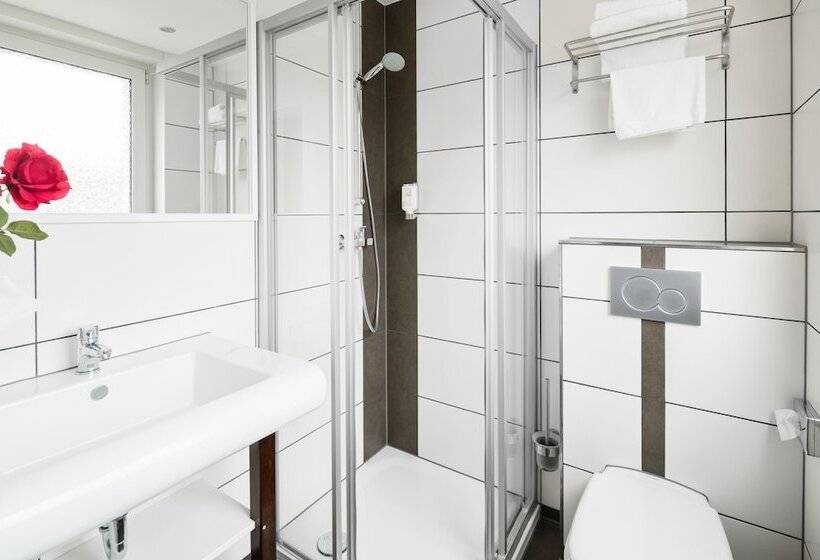 Номер Стандарт Индивидуальный, L'escala