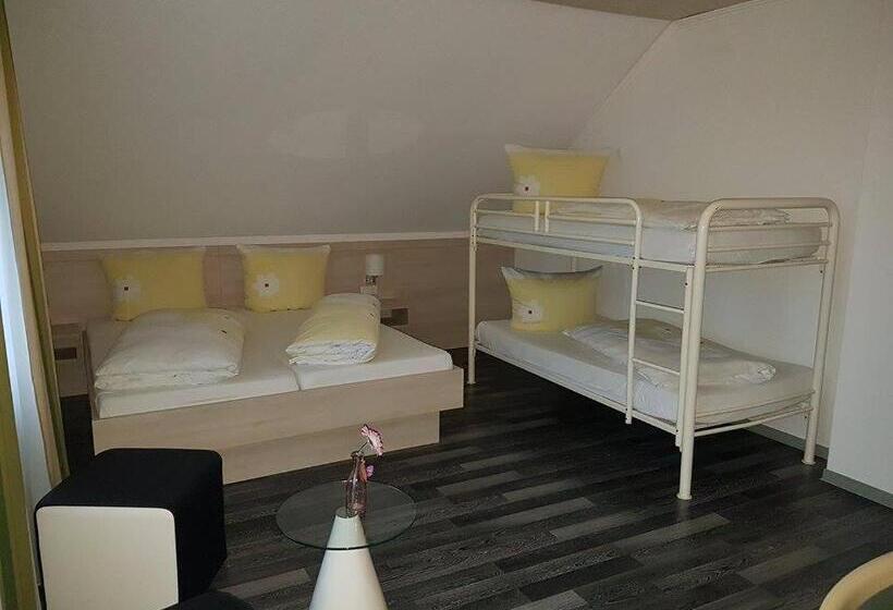 Четырехместный Номер Стандарт, Linden