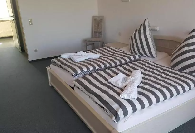 Standard Room with Balcony, Restaurant Teichaue