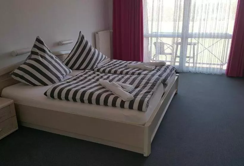 Standard Room with Balcony, Restaurant Teichaue