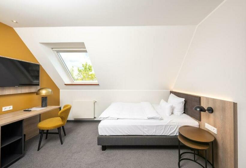 Номер Economy Индивидуальный, Rheinischer Hof