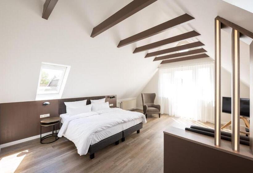 Апартаменты 1 Спальня, Rheinischer Hof