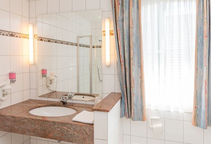 Номер Стандарт, Rheinischer Hof