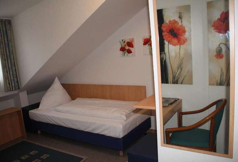 غرفة قياسية فردية, Riesenjunior Hanau By Trip Inn