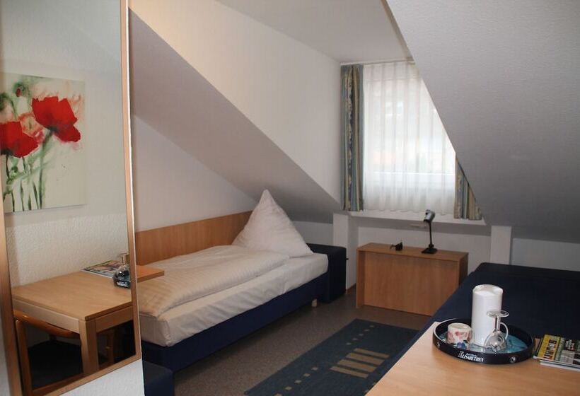 غرفة قياسية فردية, Riesenjunior Hanau By Trip Inn