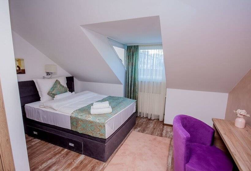 スタンダードシングルルーム, Tiffany