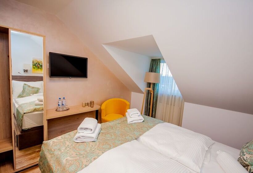 スタンダードルーム, Tiffany