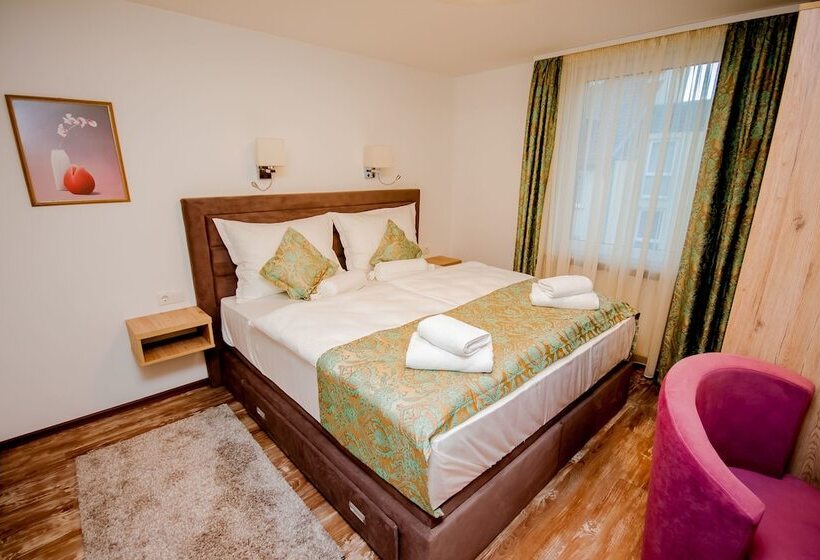 スタンダードルーム, Tiffany