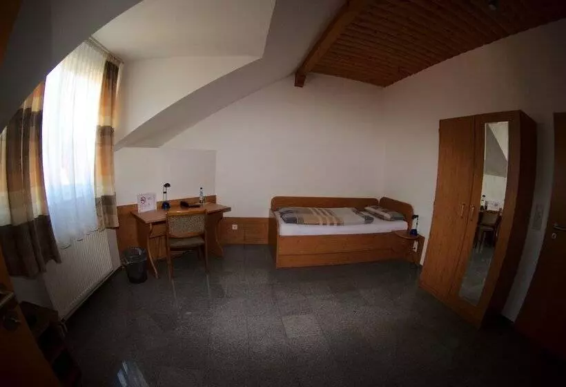 スタンダードシングルルーム, Messe Hotel Waldruhe