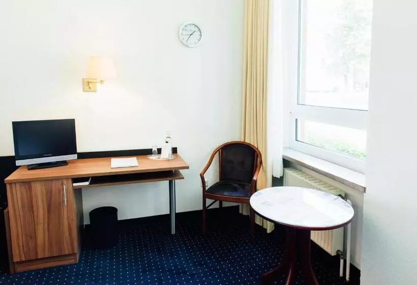 Standard Yhden Hengen Huone, Parkhotel Cloppenburg