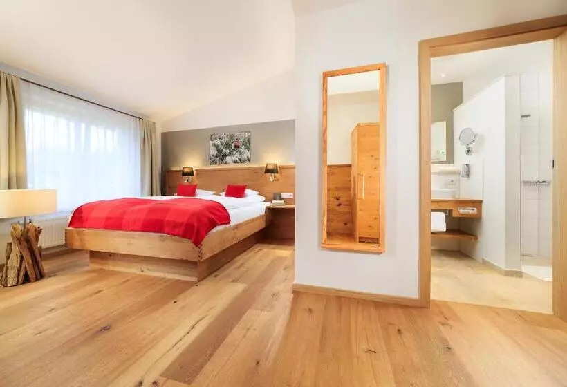 山の見えるジュニアスイート, Natur Landhaus Krone