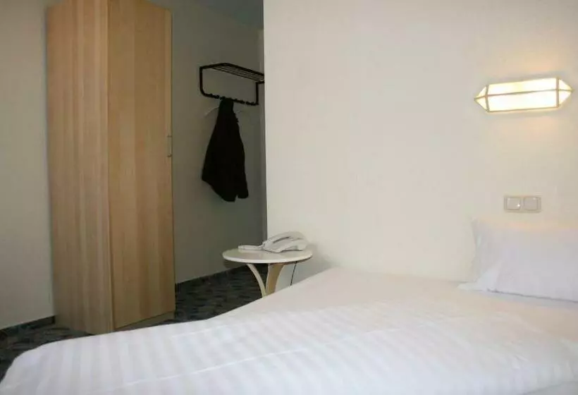اتاق استاندارد یک نفره, Seminarhotel Jakobsberg