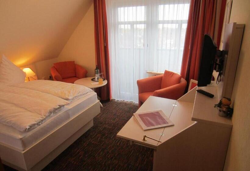 غرفة قياسية فردية مطلة علي البحر, Strandhotel Wietjes