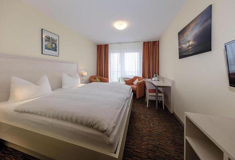 غرفة كومفورت مطلة علي البحر, Strandhotel Wietjes